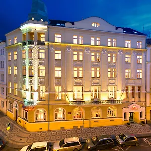 Theatrino 4*, Prága Csehország
